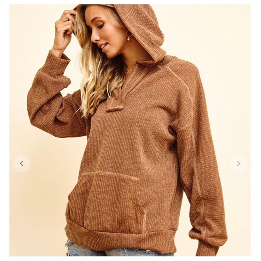 Fabulous stylish Kangaroo Pocket Hoodie - Picture 4 of 7